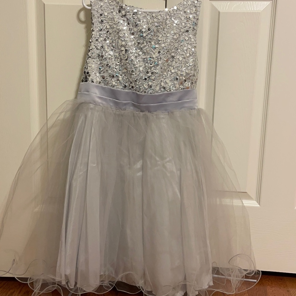 Girls dress